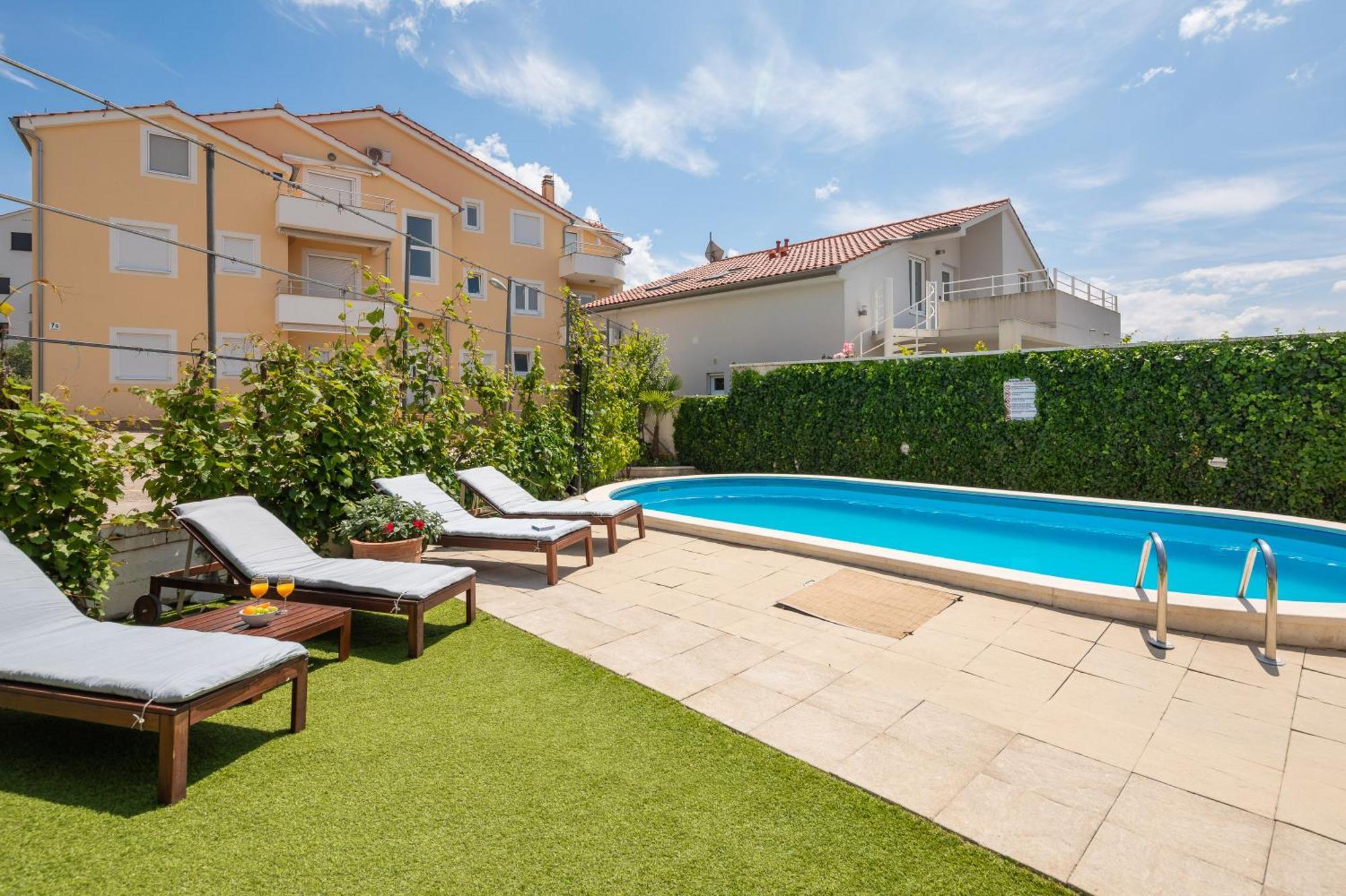 Apartments Tihi III Vodice Esterno foto