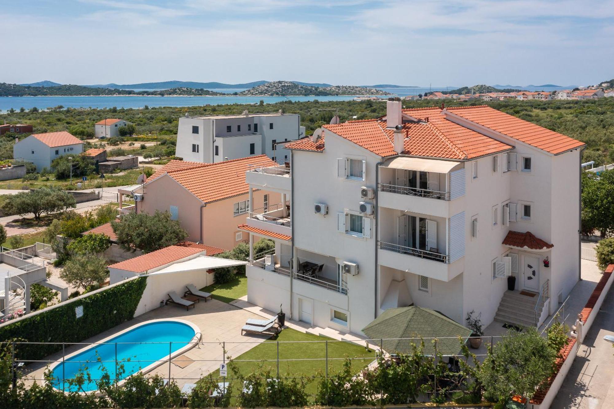 Apartments Tihi III Vodice Esterno foto