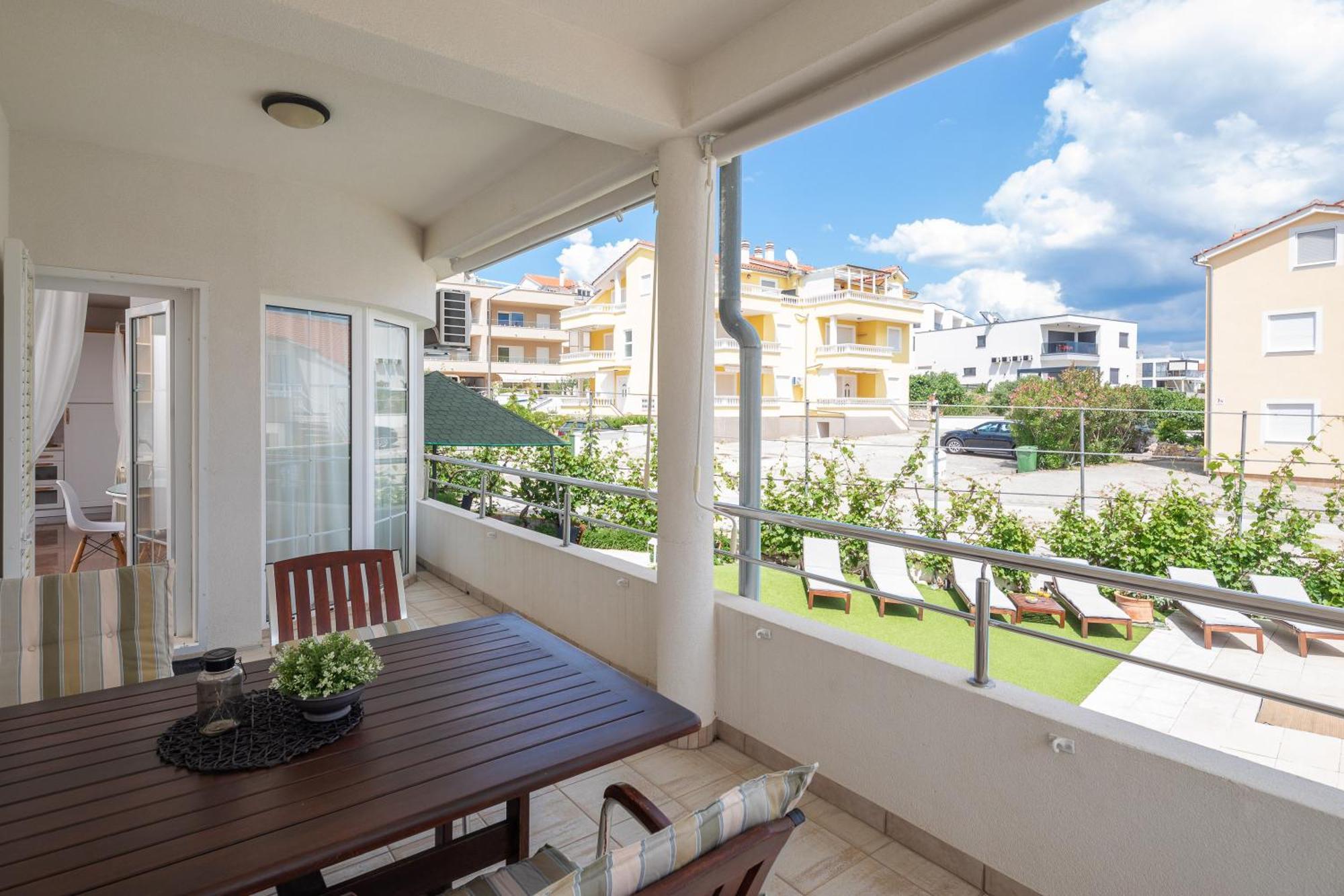 Apartments Tihi III Vodice Esterno foto