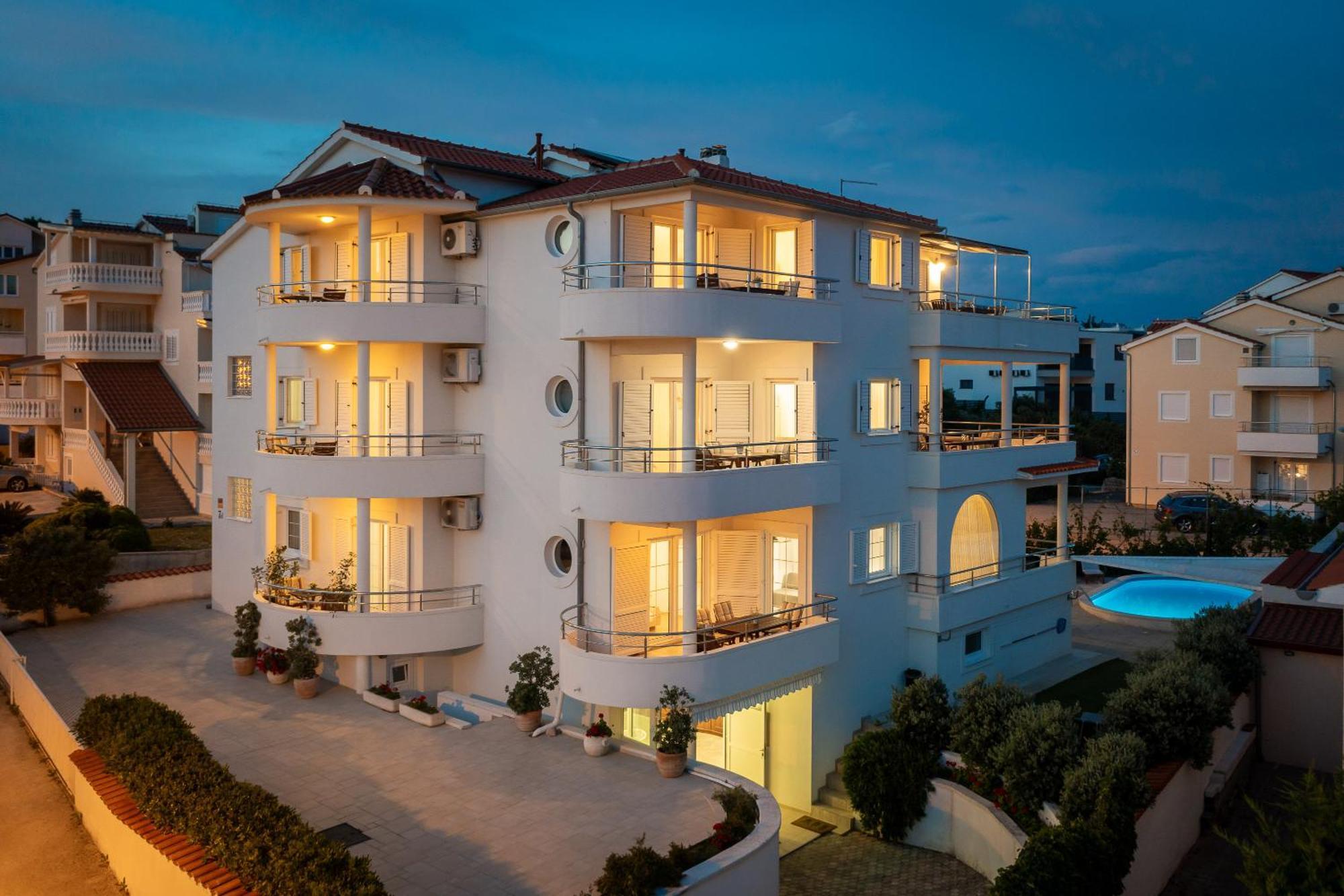 Apartments Tihi III Vodice Esterno foto